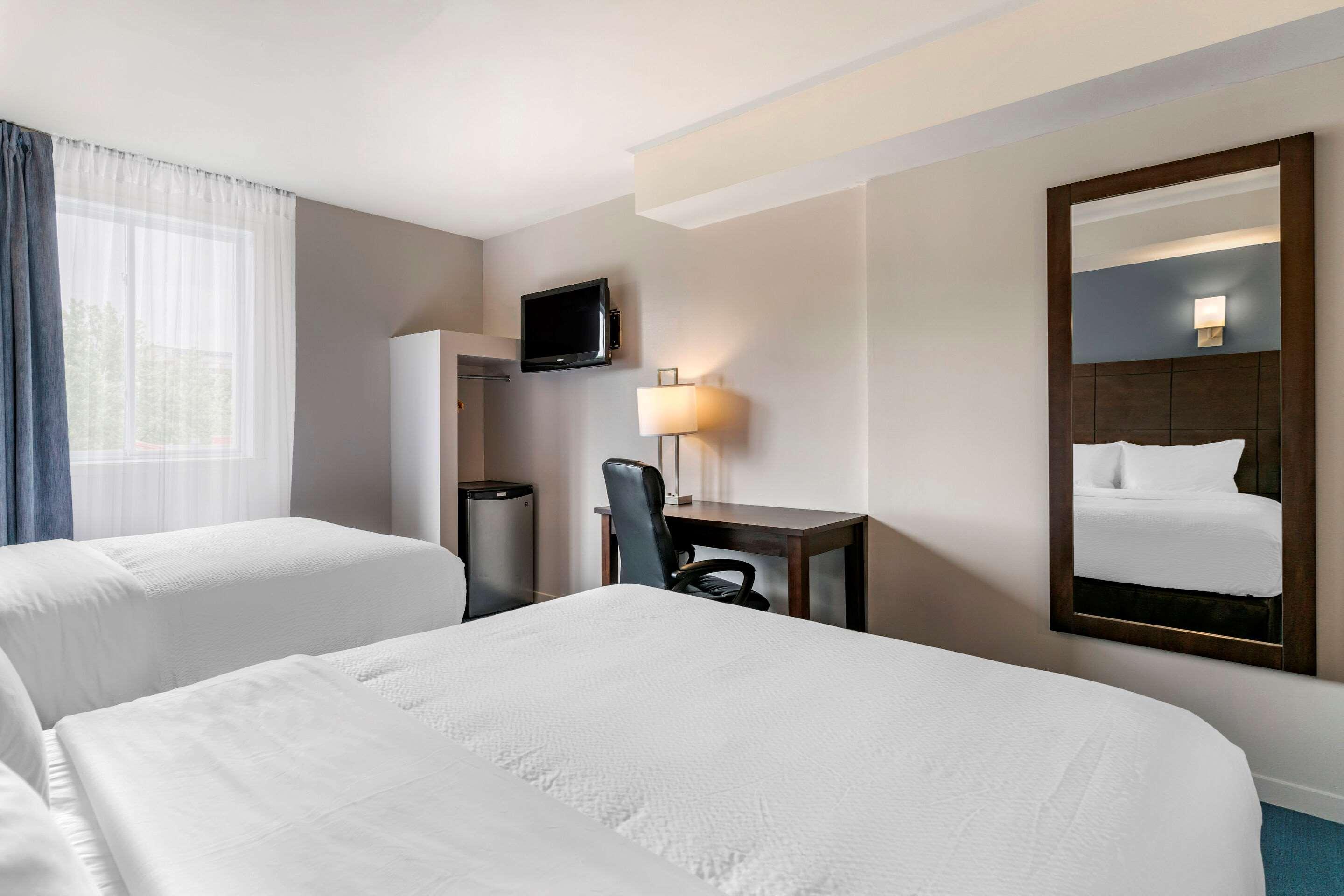 Econo Lodge Монреаль Екстер'єр фото