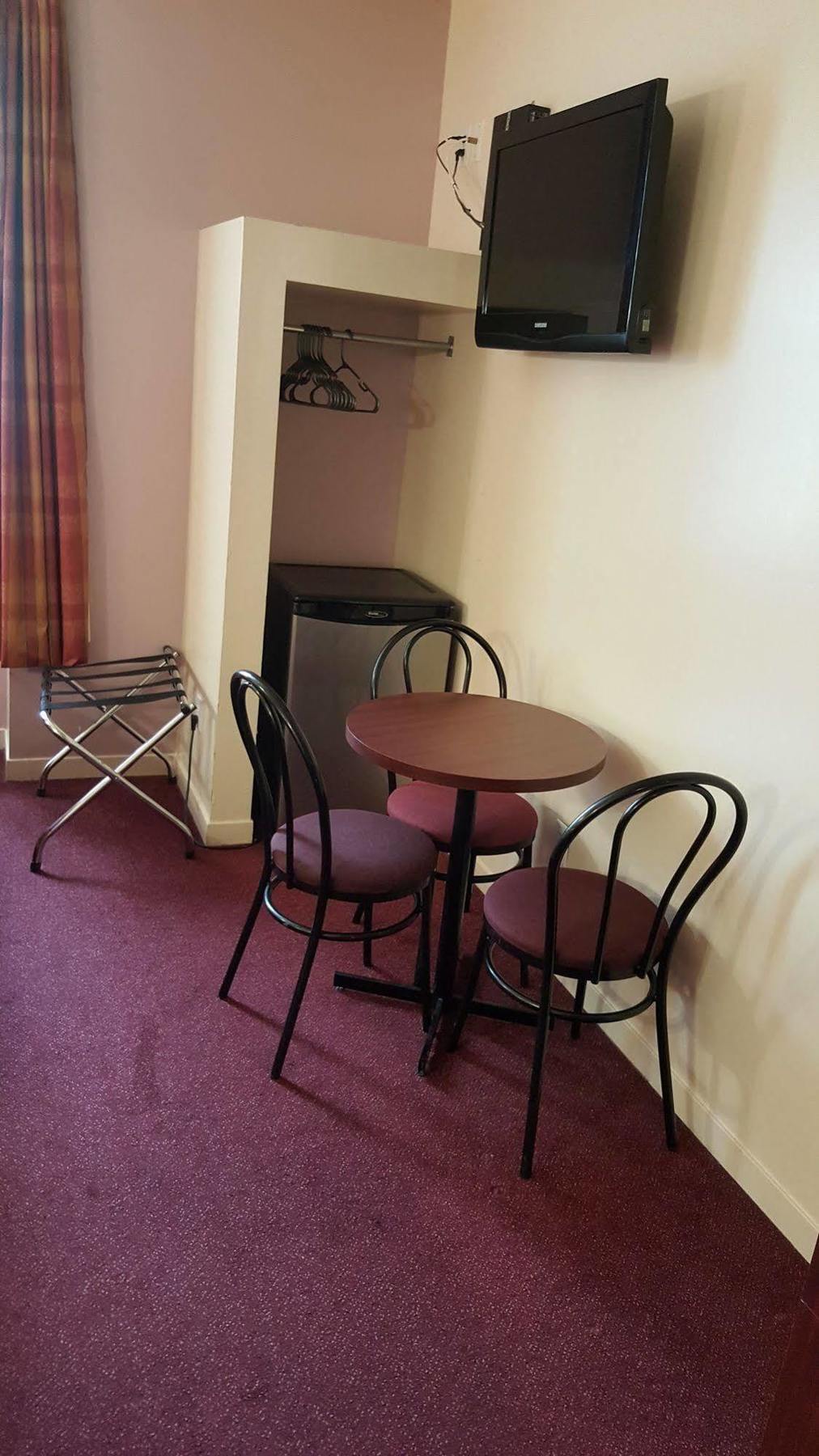 Econo Lodge Монреаль Екстер'єр фото